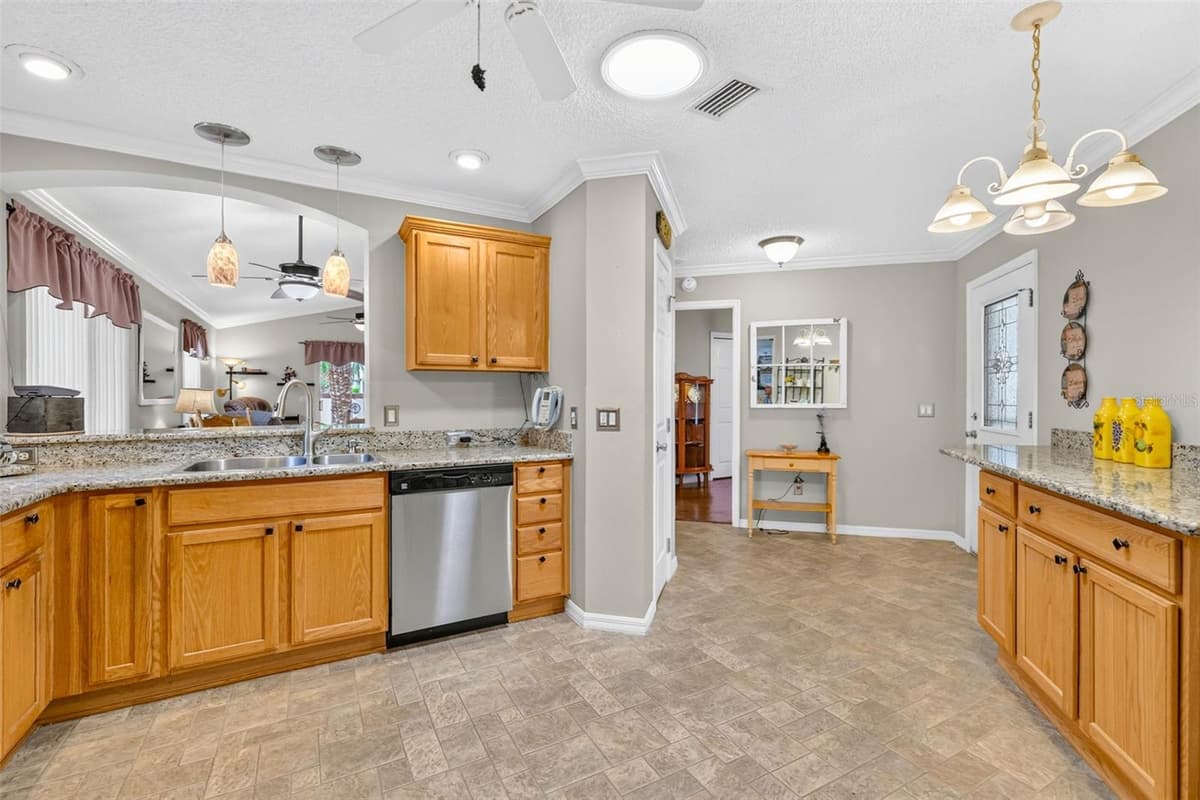 7610 171ST HORSESHOE LANE — photo 8 of 37
