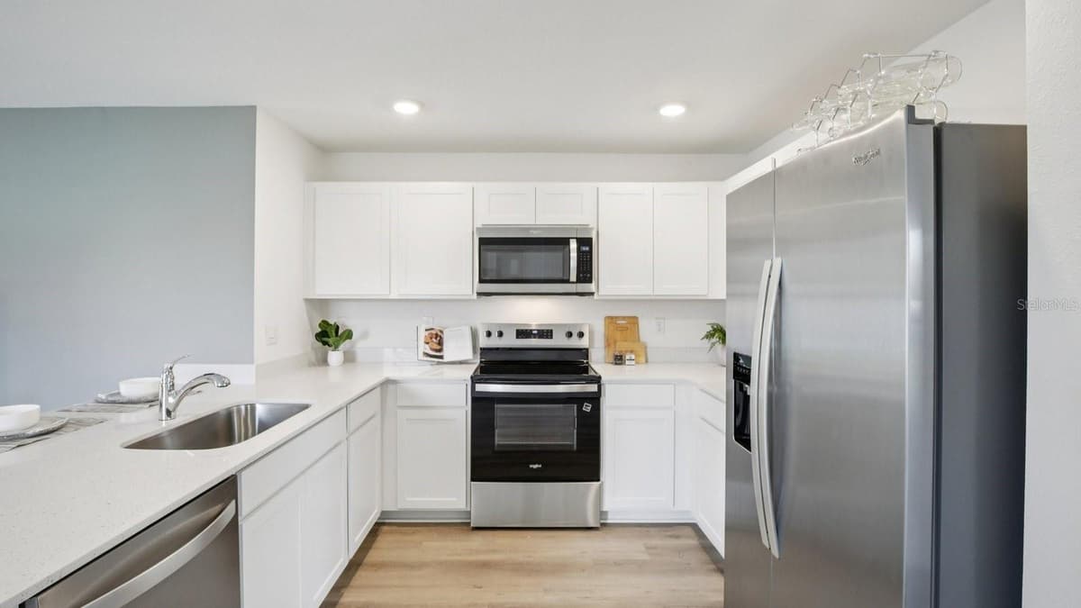 13484 SUMMIT PEAK COURT — photo 14 of 32