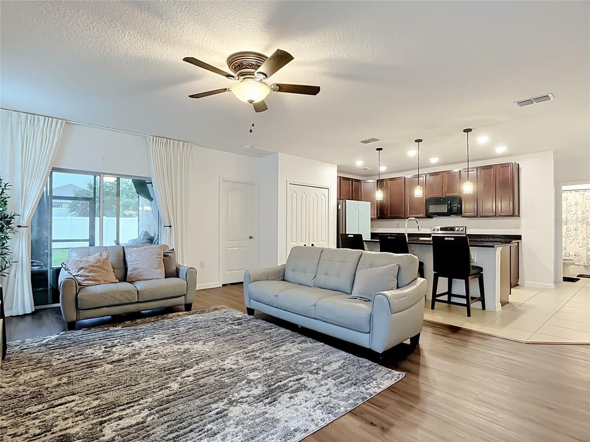 399 PINECREST LOOP — photo 8 of 41