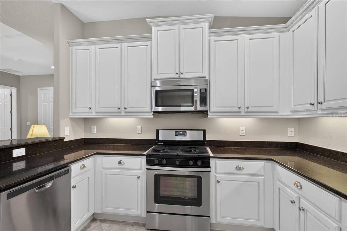 8356 BRIDGEPORT BAY CIRCLE — photo 16 of 62