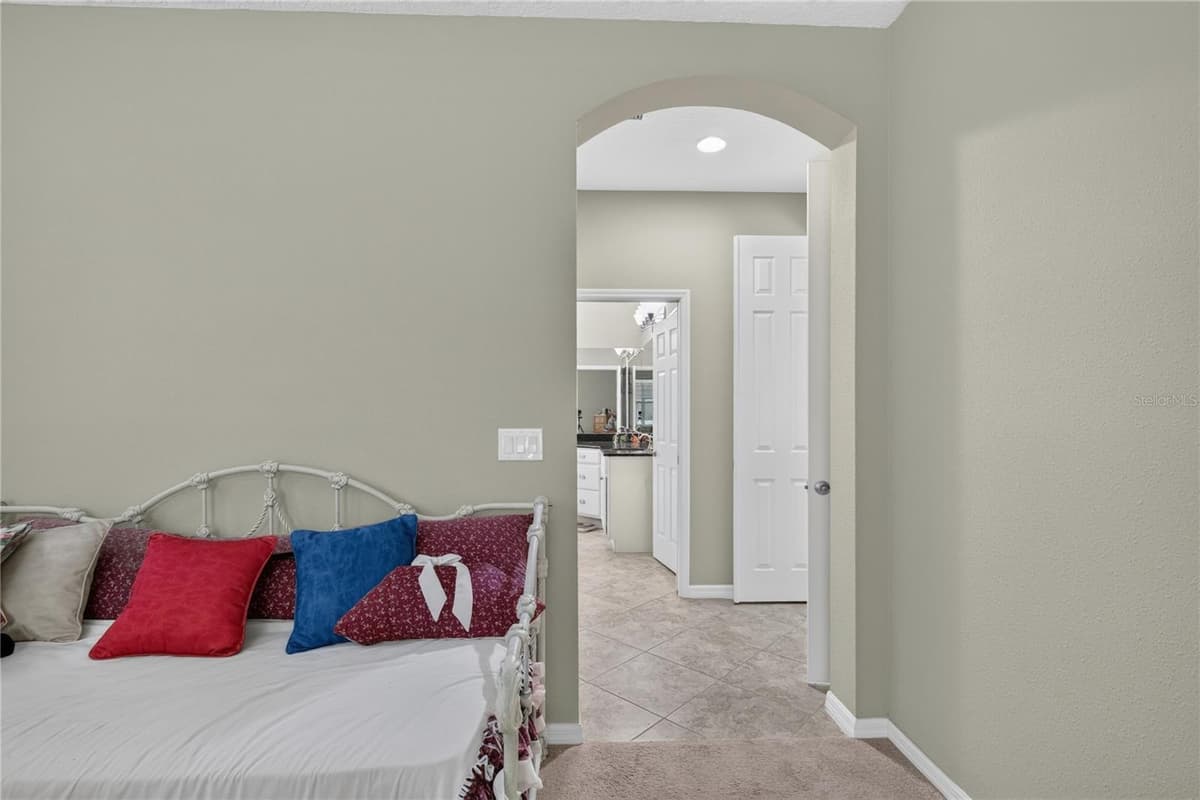 8356 BRIDGEPORT BAY CIRCLE — photo 23 of 62