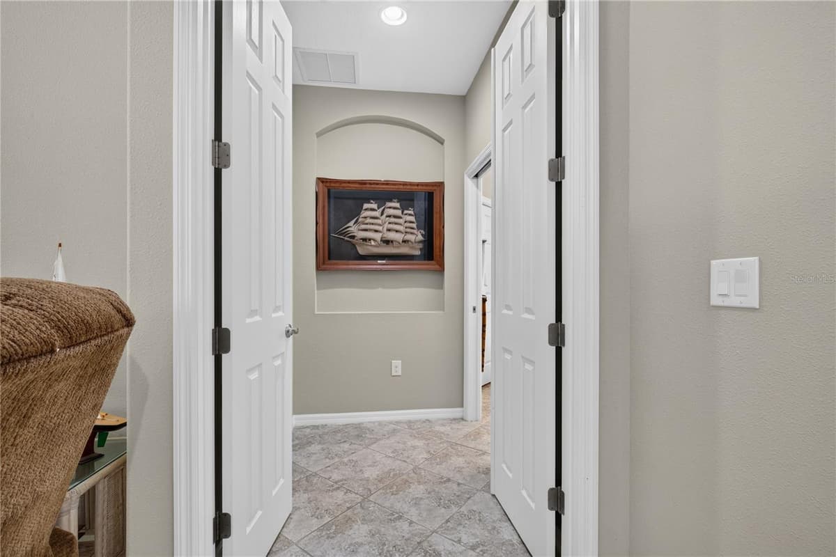 8356 BRIDGEPORT BAY CIRCLE — photo 20 of 62