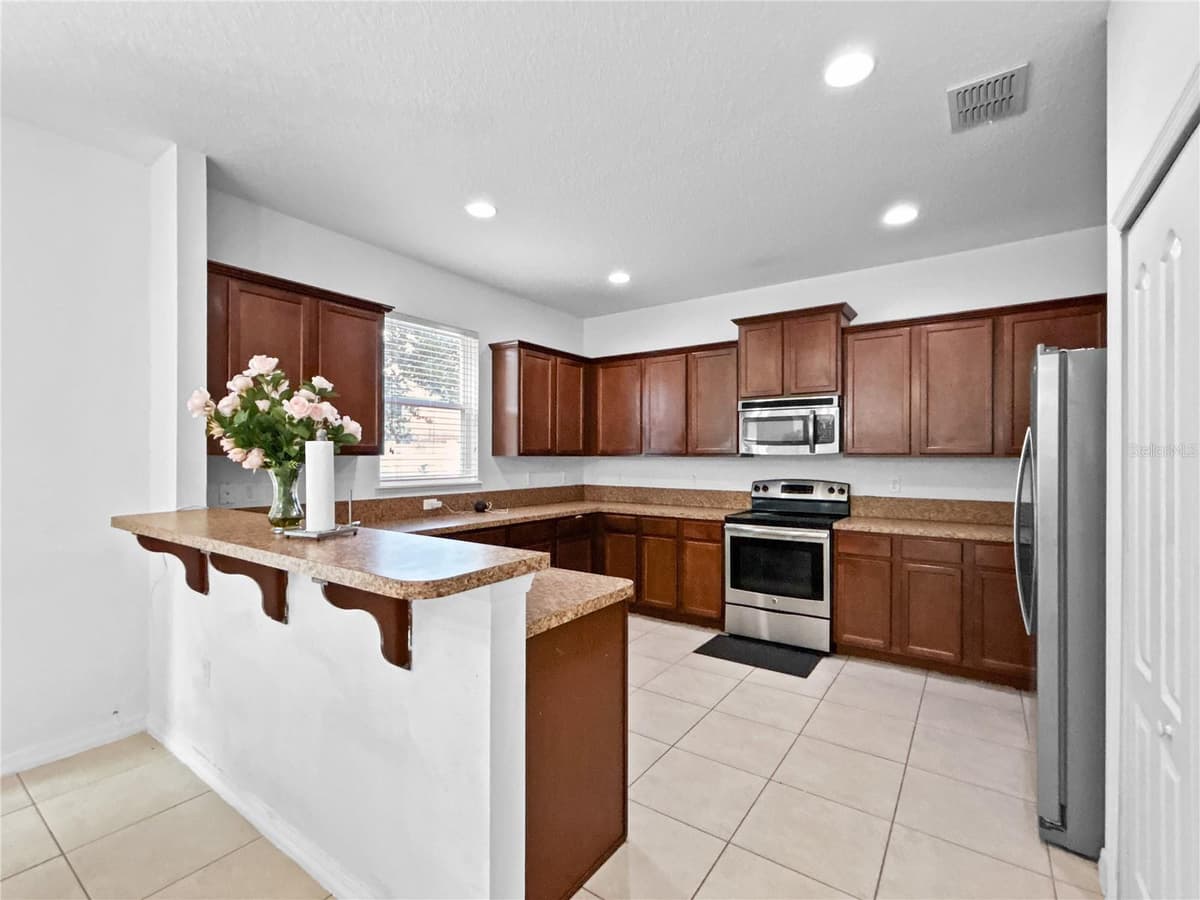 16100 YELLOWEYED DRIVE — photo 4 of 22