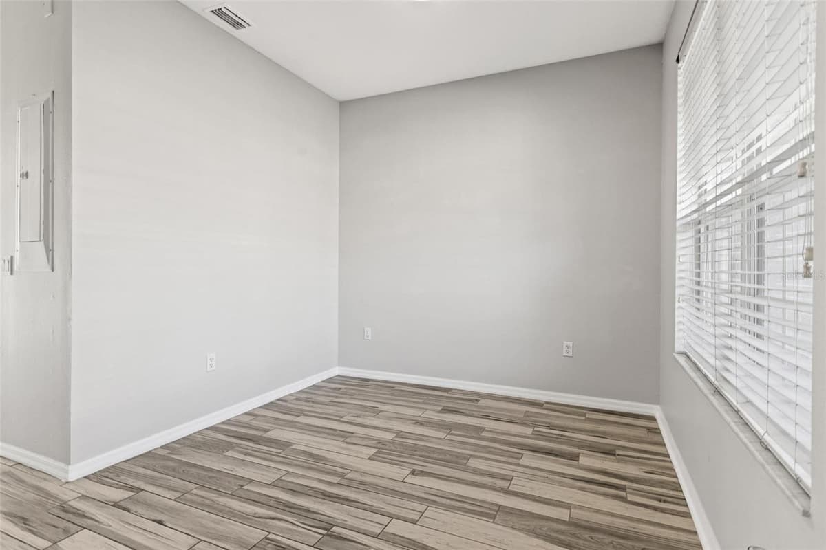 8874 CHRISTIE DRIVE — photo 4 of 27