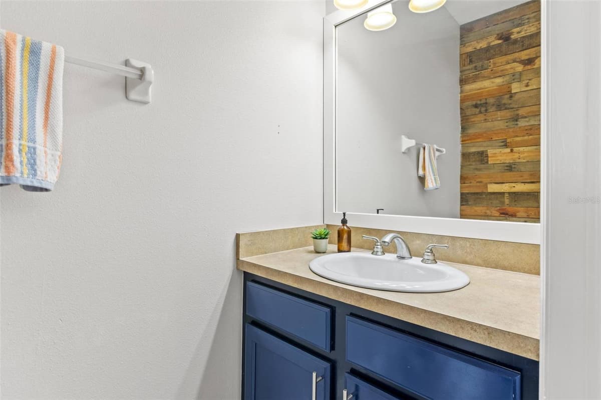 8874 CHRISTIE DRIVE — photo 12 of 27