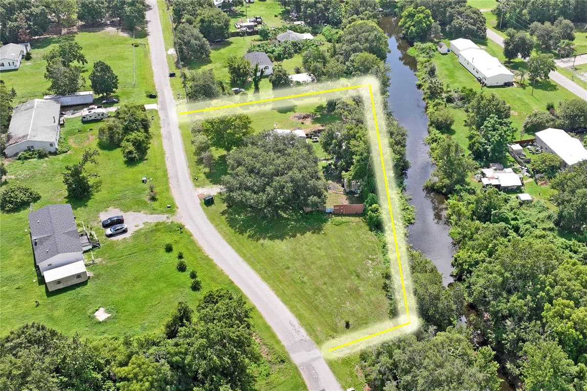 30624 CLEARVIEW DRIVE — photo 10 of 18