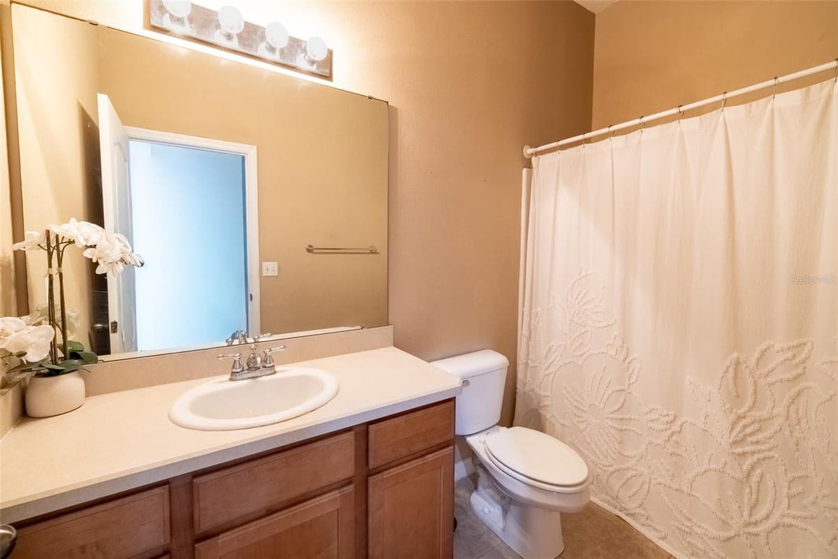 6717 EAGLE FEATHER DRIVE — photo 24 of 35
