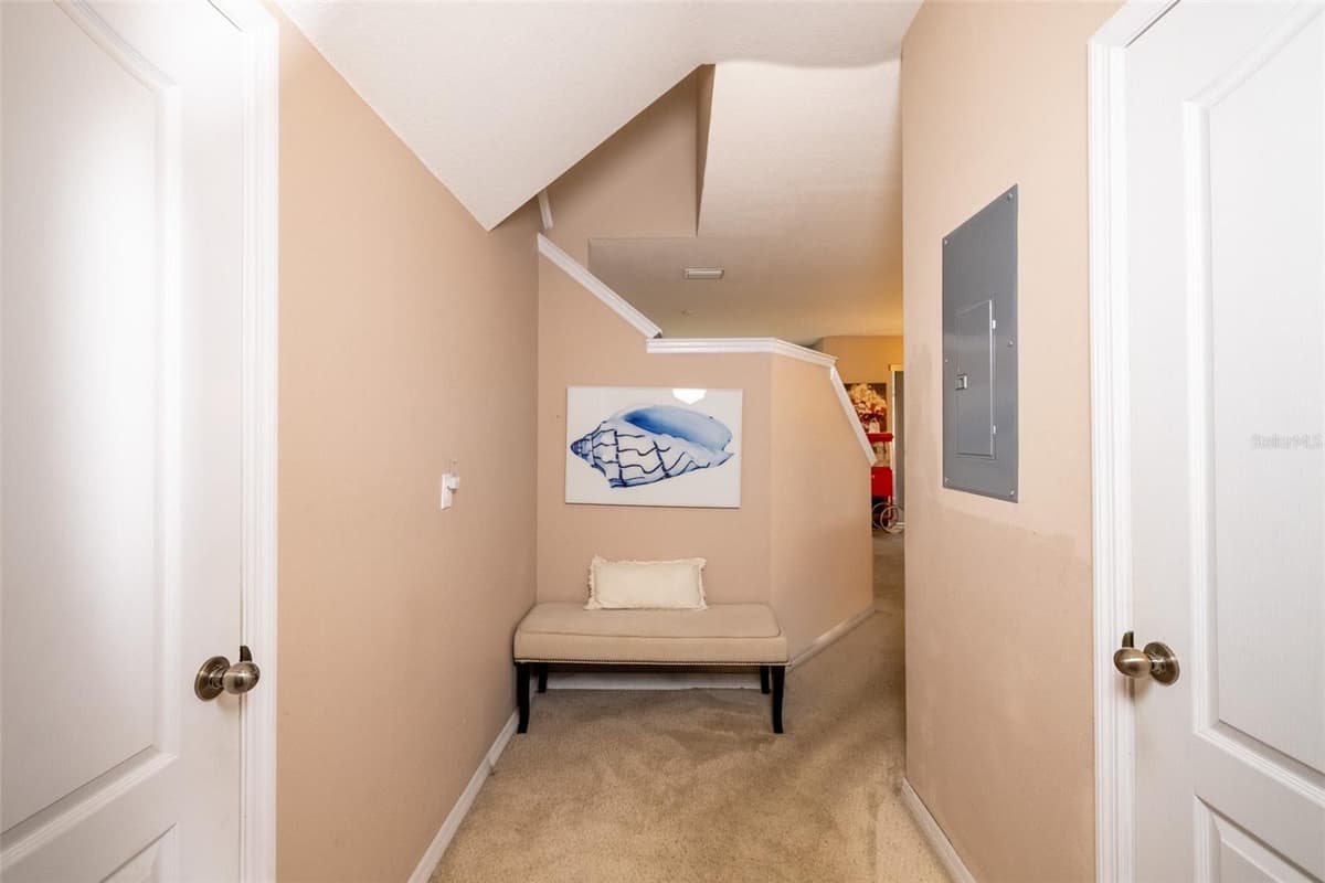 6717 EAGLE FEATHER DRIVE — photo 17 of 35