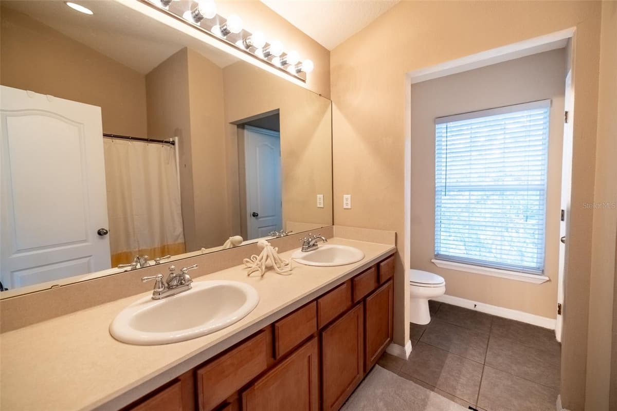 6717 EAGLE FEATHER DRIVE — photo 22 of 35
