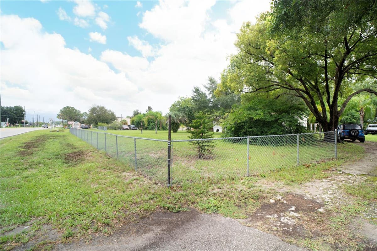 2014 GUNN HIGHWAY — photo 17 of 29