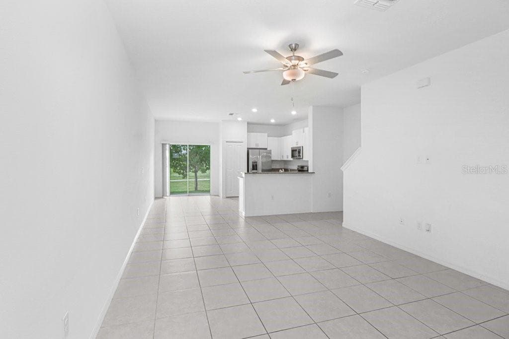 10398 TRUMPET HONEYSUCKLE WAY — photo 16 of 60