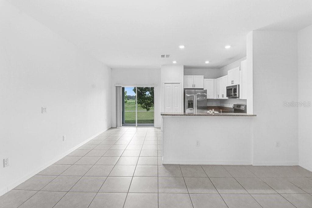 10398 TRUMPET HONEYSUCKLE WAY — photo 12 of 60