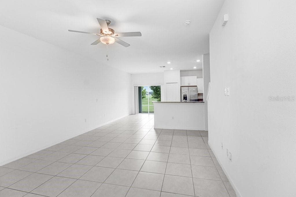 10398 TRUMPET HONEYSUCKLE WAY — photo 15 of 60