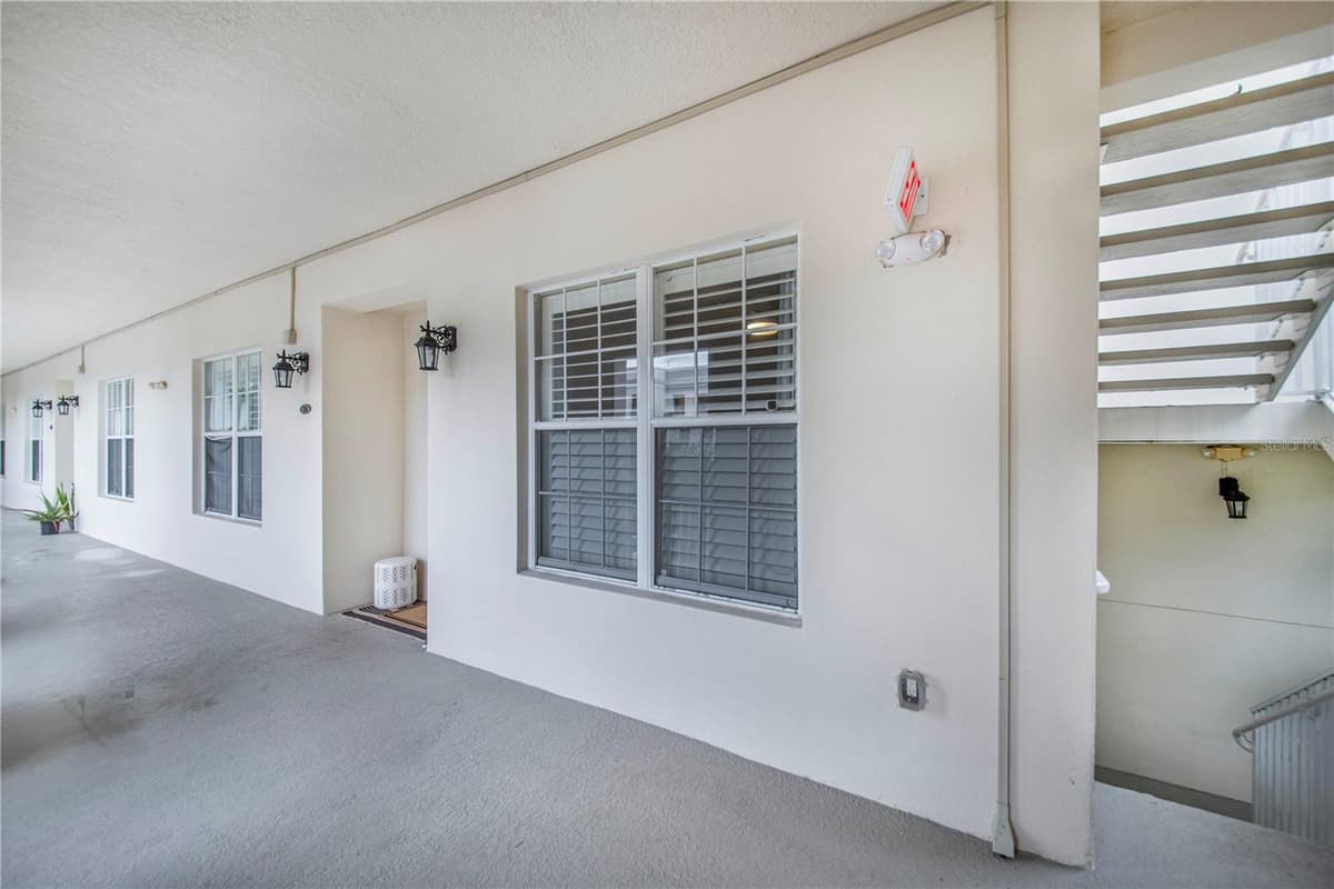 2315 UPPER PARK ROAD — photo 4 of 45