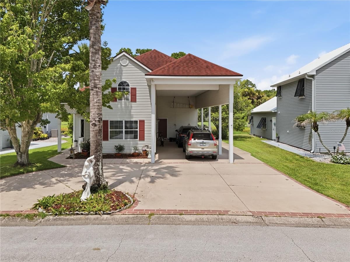 523 FAIRWAYS DRIVE — photo 6 of 37