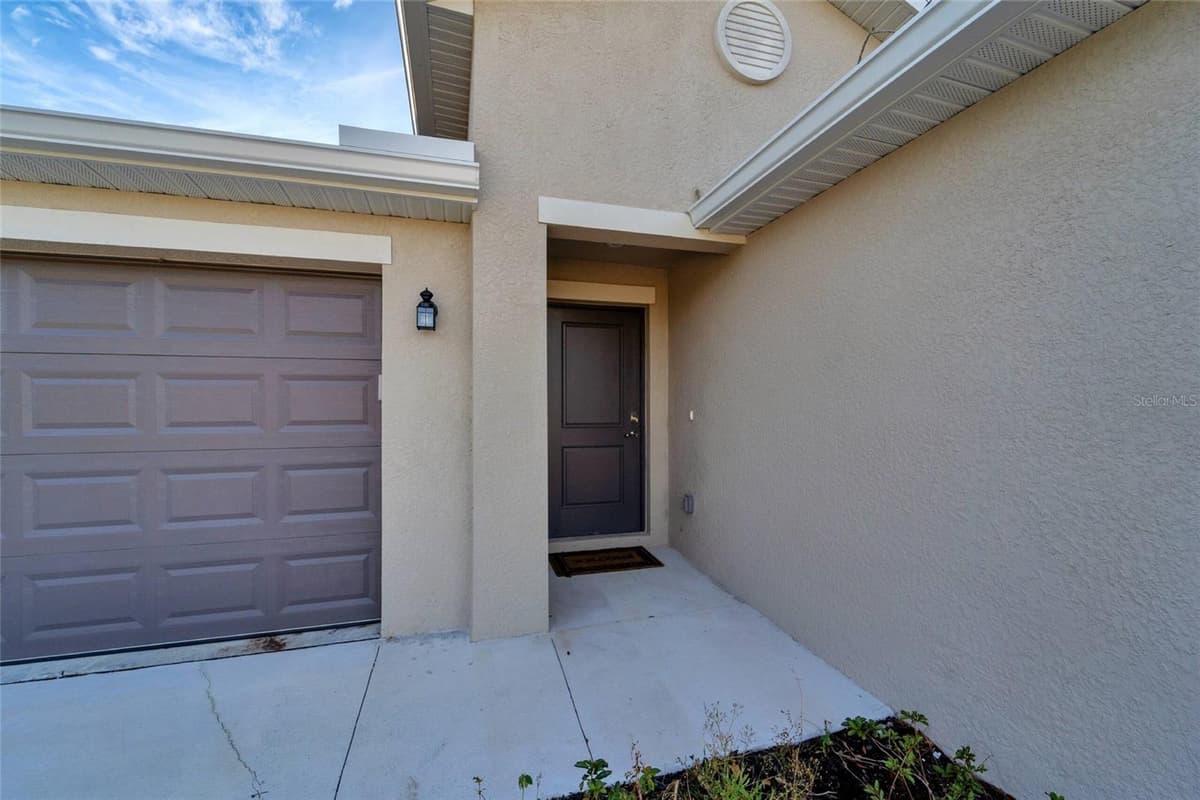 1207 SHEEHAN BOULEVARD — photo 3 of 38