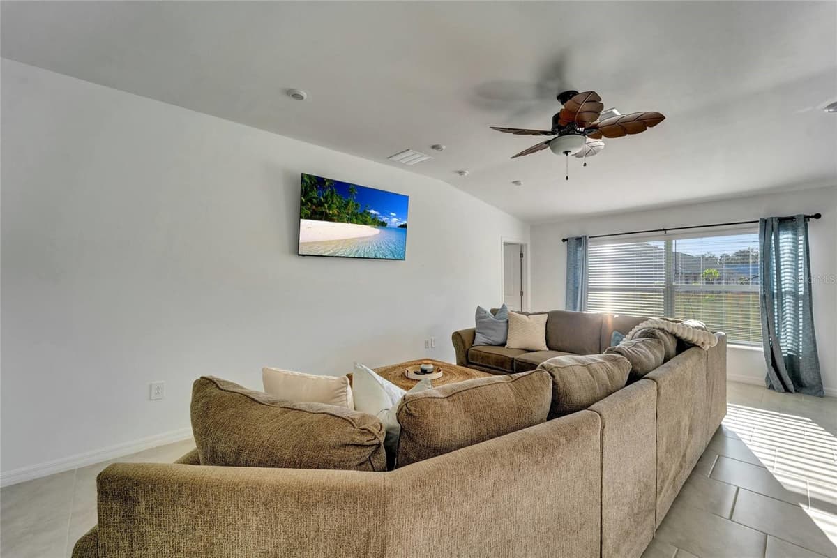 1207 SHEEHAN BOULEVARD — photo 7 of 38