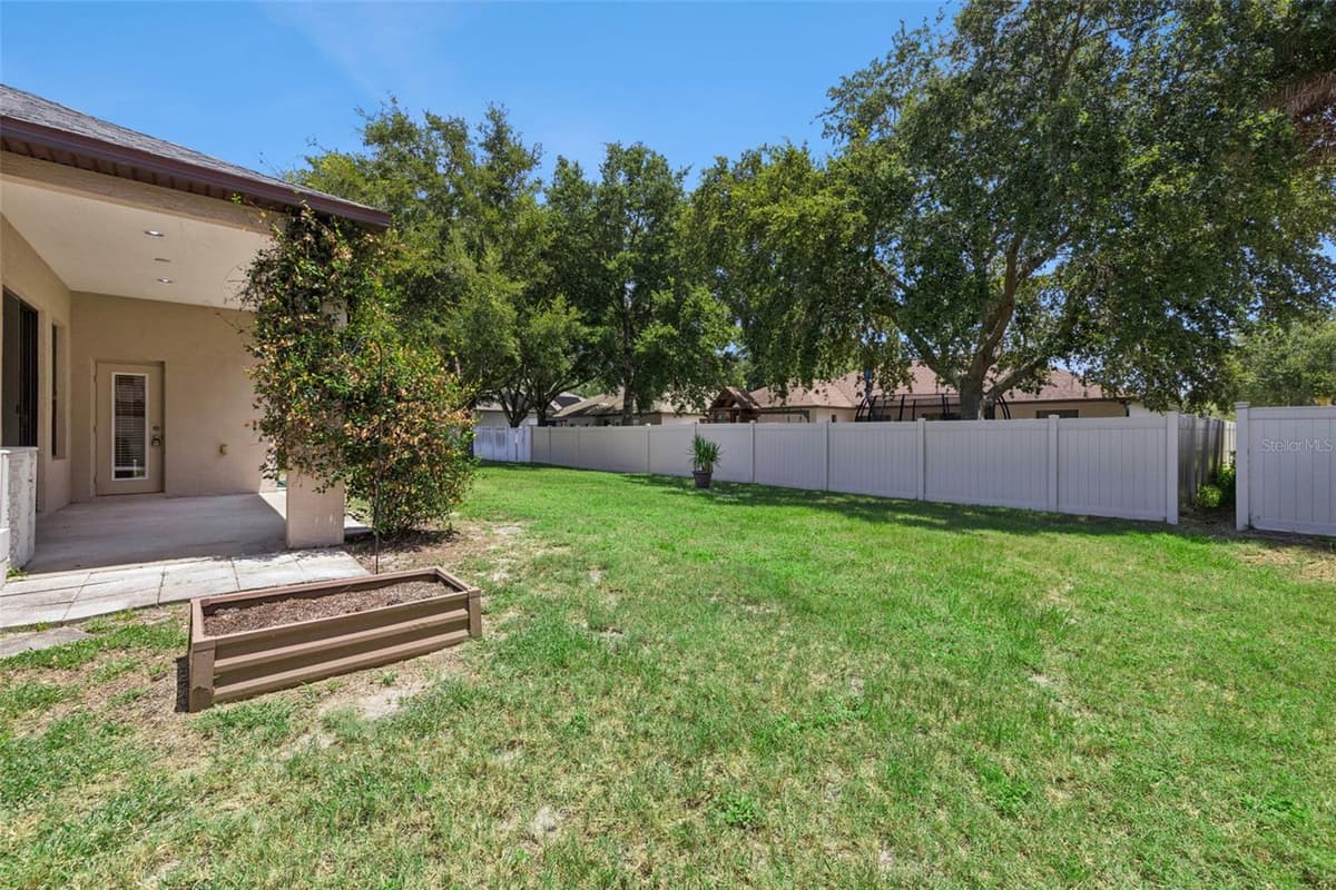 1106 NATURAL OAKS DRIVE — photo 29 of 36