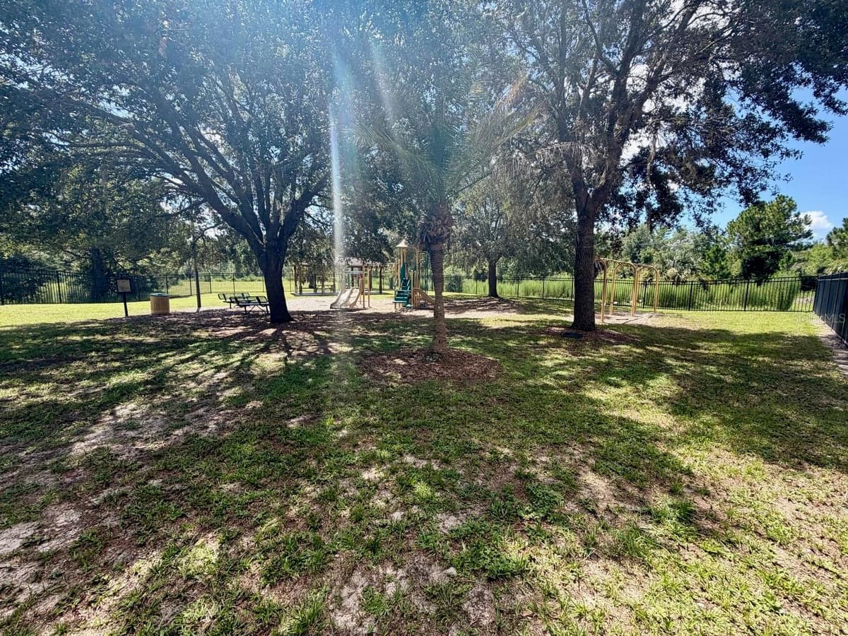 1106 NATURAL OAKS DRIVE — photo 34 of 36