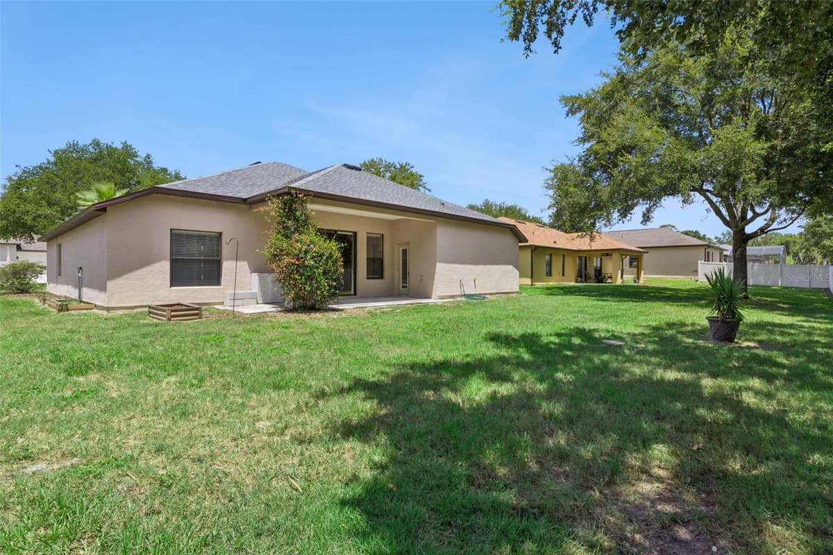 1106 NATURAL OAKS DRIVE — photo 28 of 36