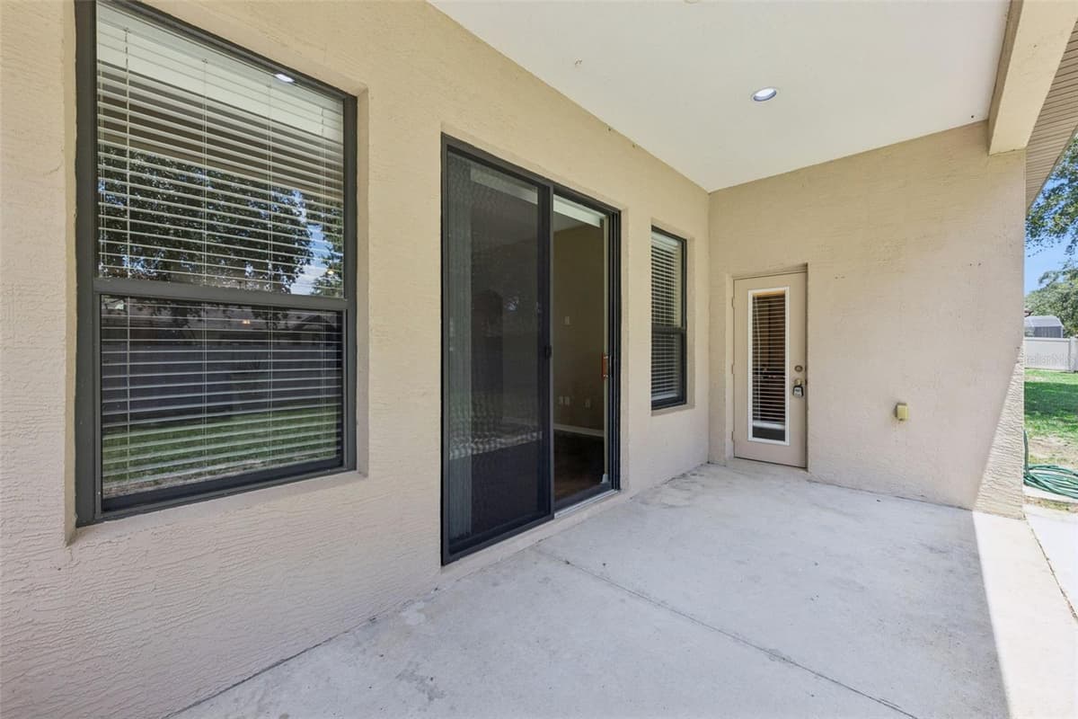 1106 NATURAL OAKS DRIVE — photo 24 of 36