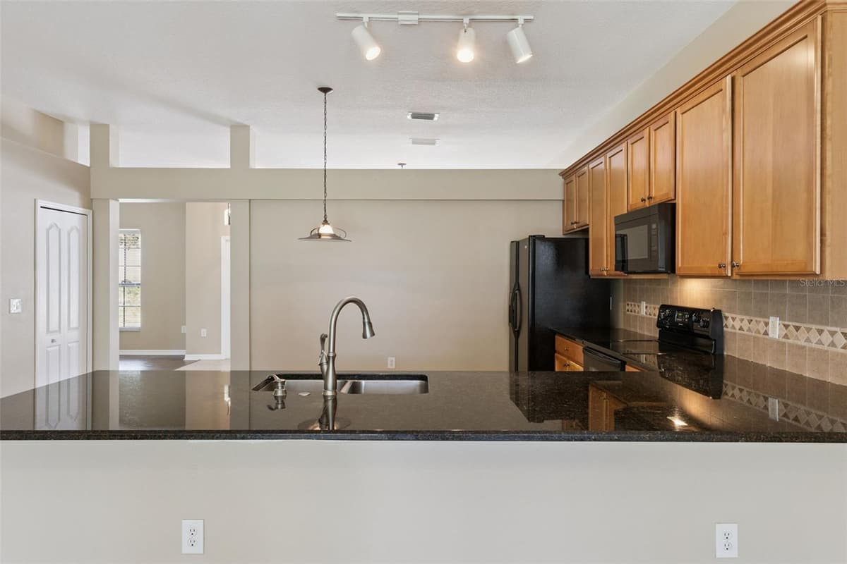 1106 NATURAL OAKS DRIVE — photo 11 of 36