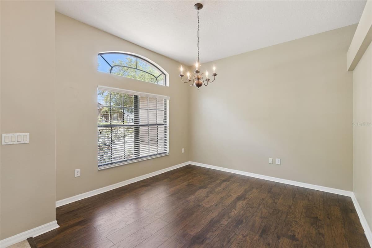 1106 NATURAL OAKS DRIVE — photo 6 of 36