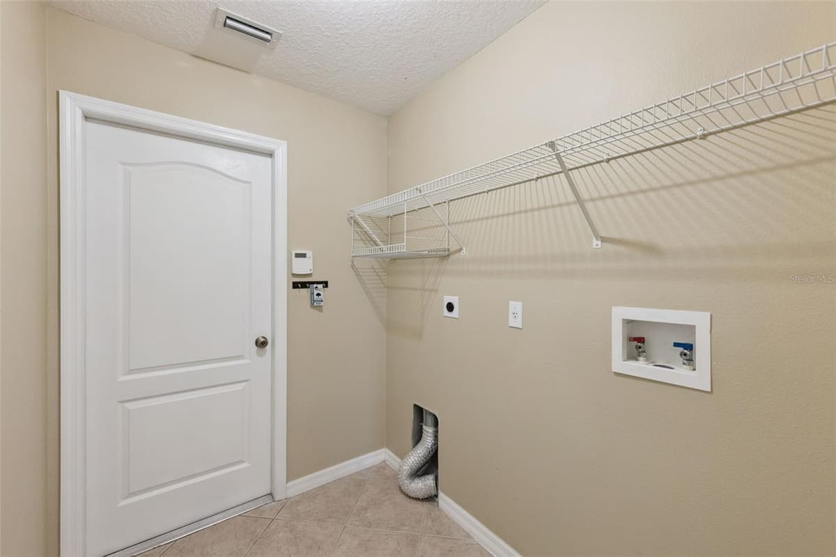 1106 NATURAL OAKS DRIVE — photo 23 of 36
