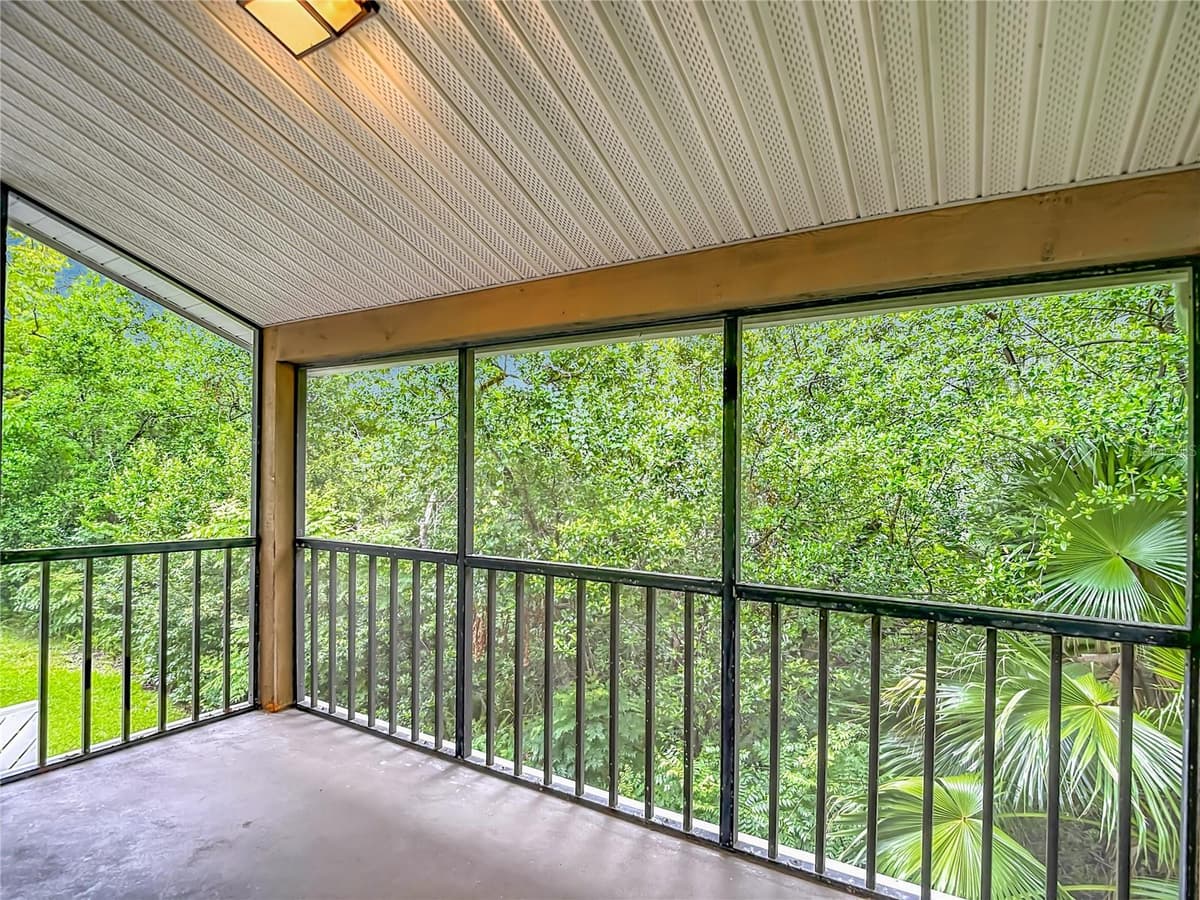 12308 EAGLESWOOD DRIVE — photo 43 of 79