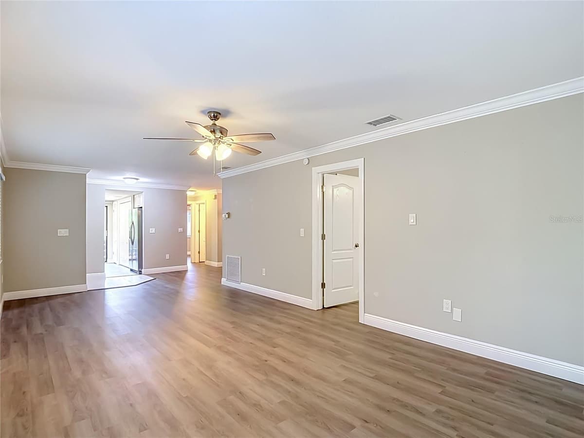 12308 EAGLESWOOD DRIVE — photo 24 of 79