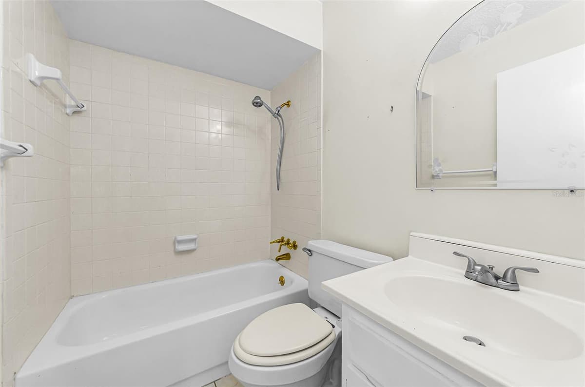 830 CAMBRIDGE COURT — photo 25 of 49
