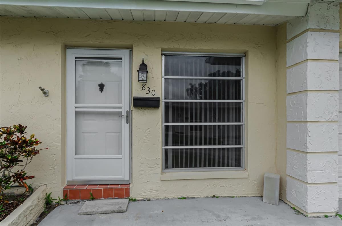 830 CAMBRIDGE COURT — photo 6 of 49