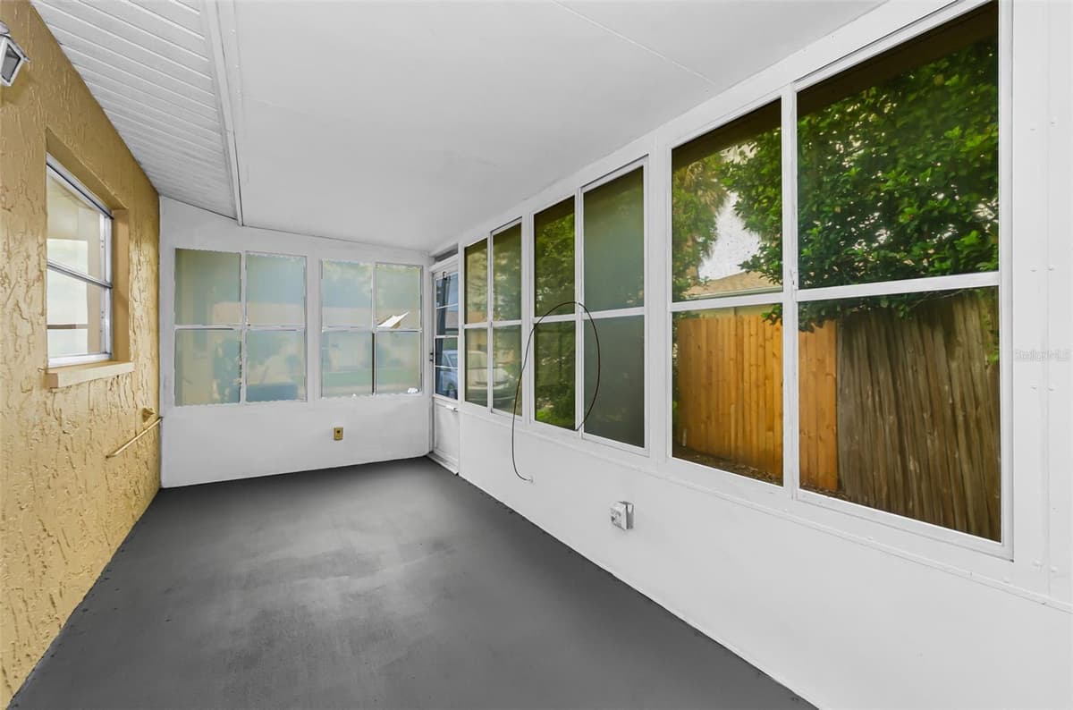 830 CAMBRIDGE COURT — photo 28 of 49