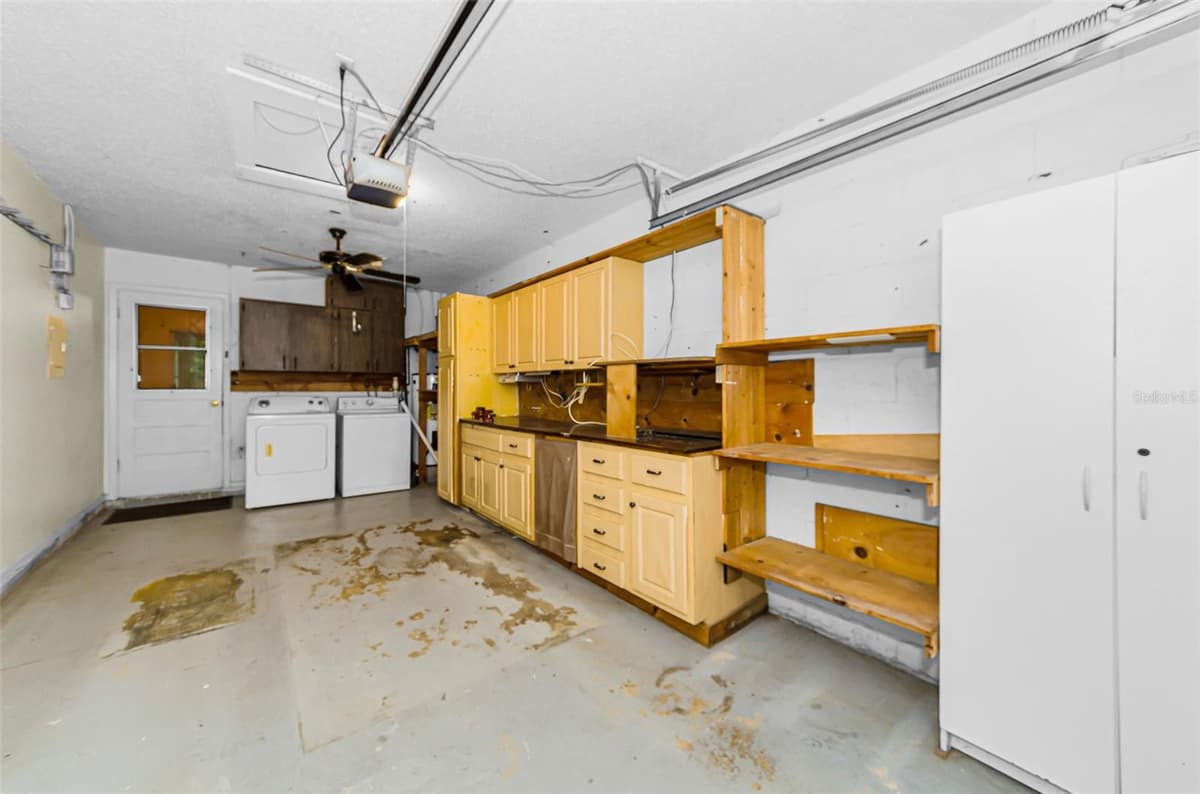 830 CAMBRIDGE COURT — photo 27 of 49