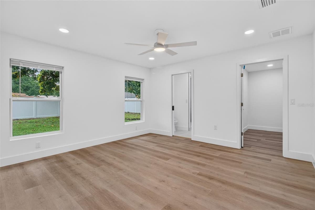 599 WOODLAND DRIVE — photo 20 of 58
