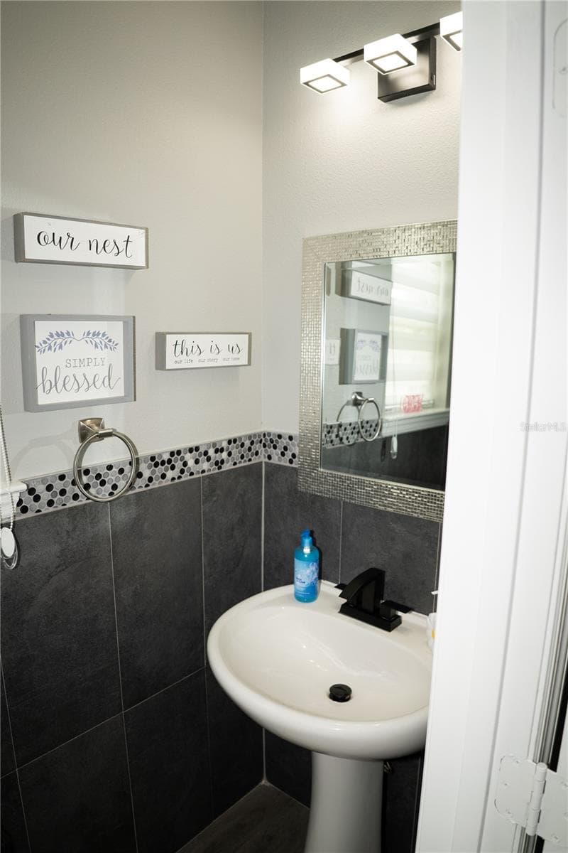 2824 NOBLE CROW DRIVE — photo 15 of 50