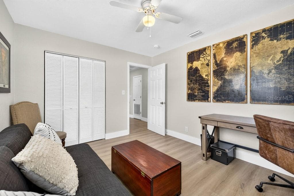 4601 CLARK AVENUE — photo 32 of 38