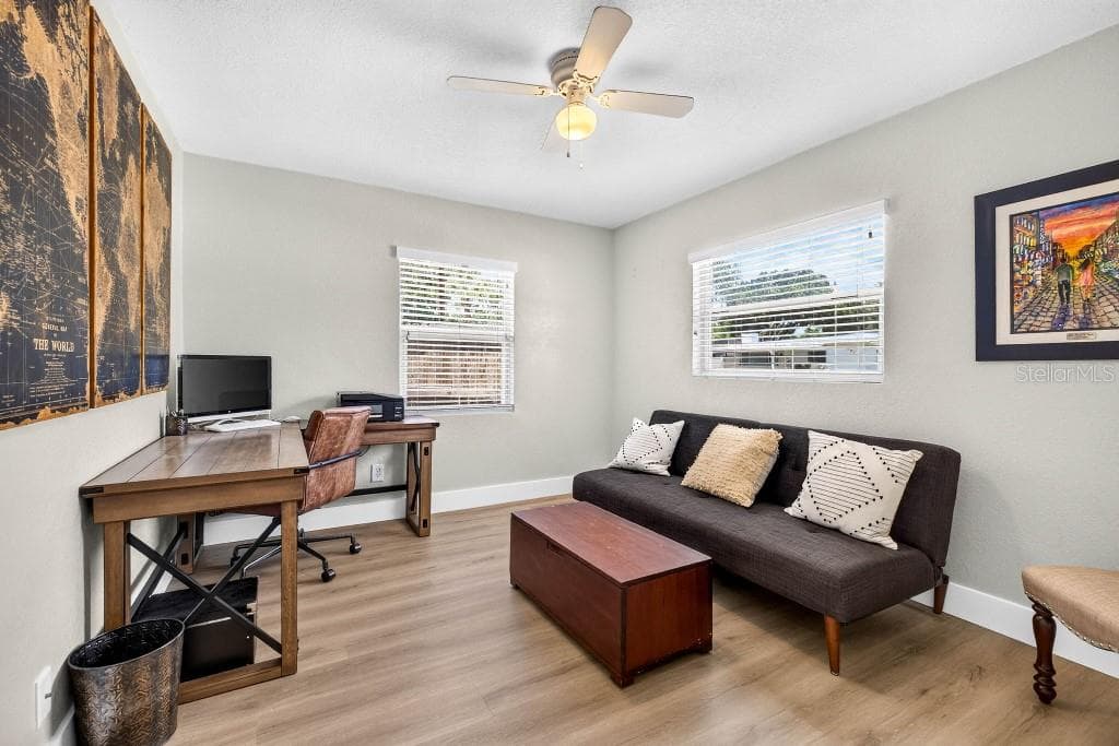4601 CLARK AVENUE — photo 31 of 38