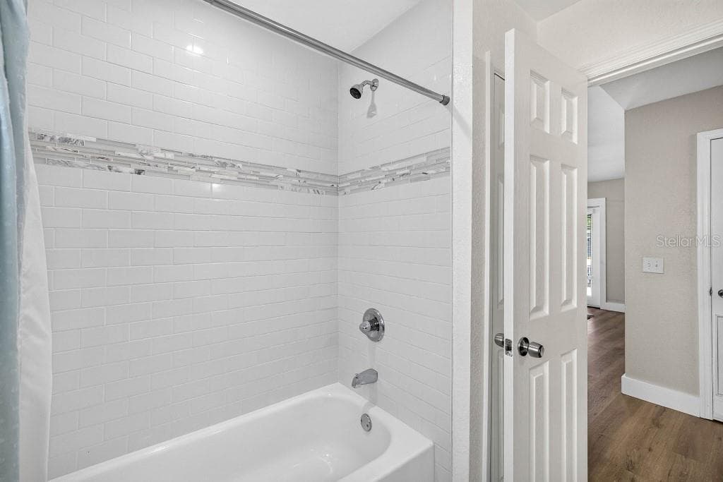 4601 CLARK AVENUE — photo 26 of 38