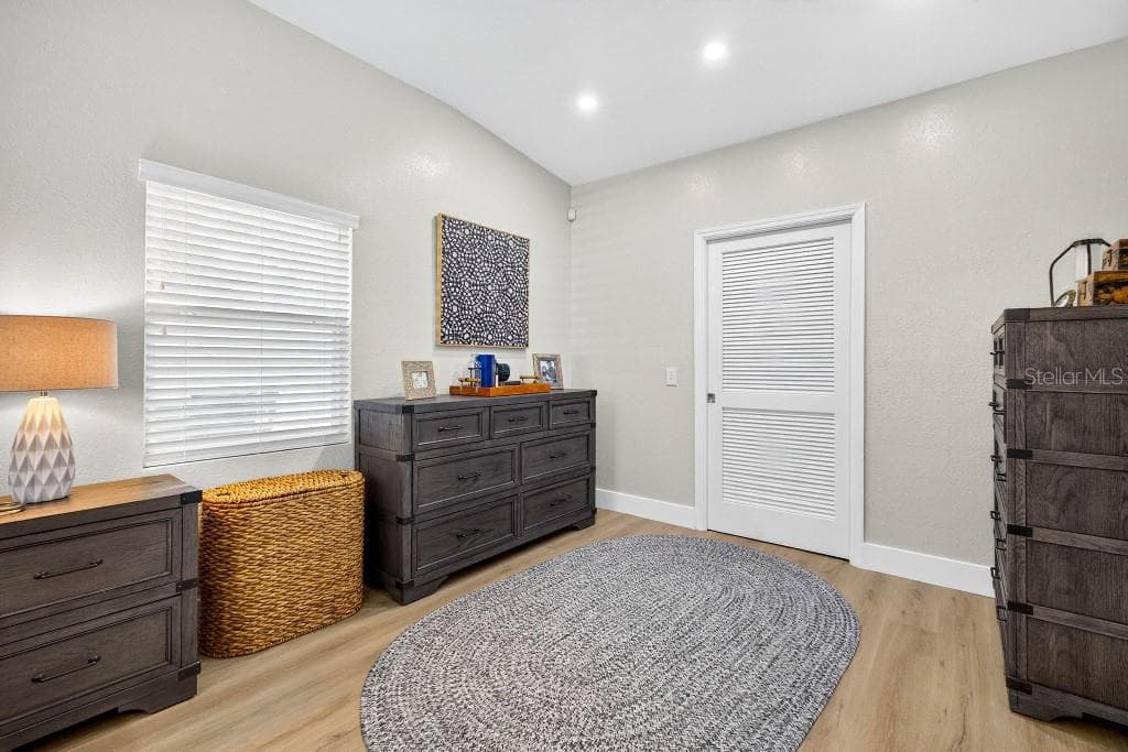 4601 CLARK AVENUE — photo 17 of 38