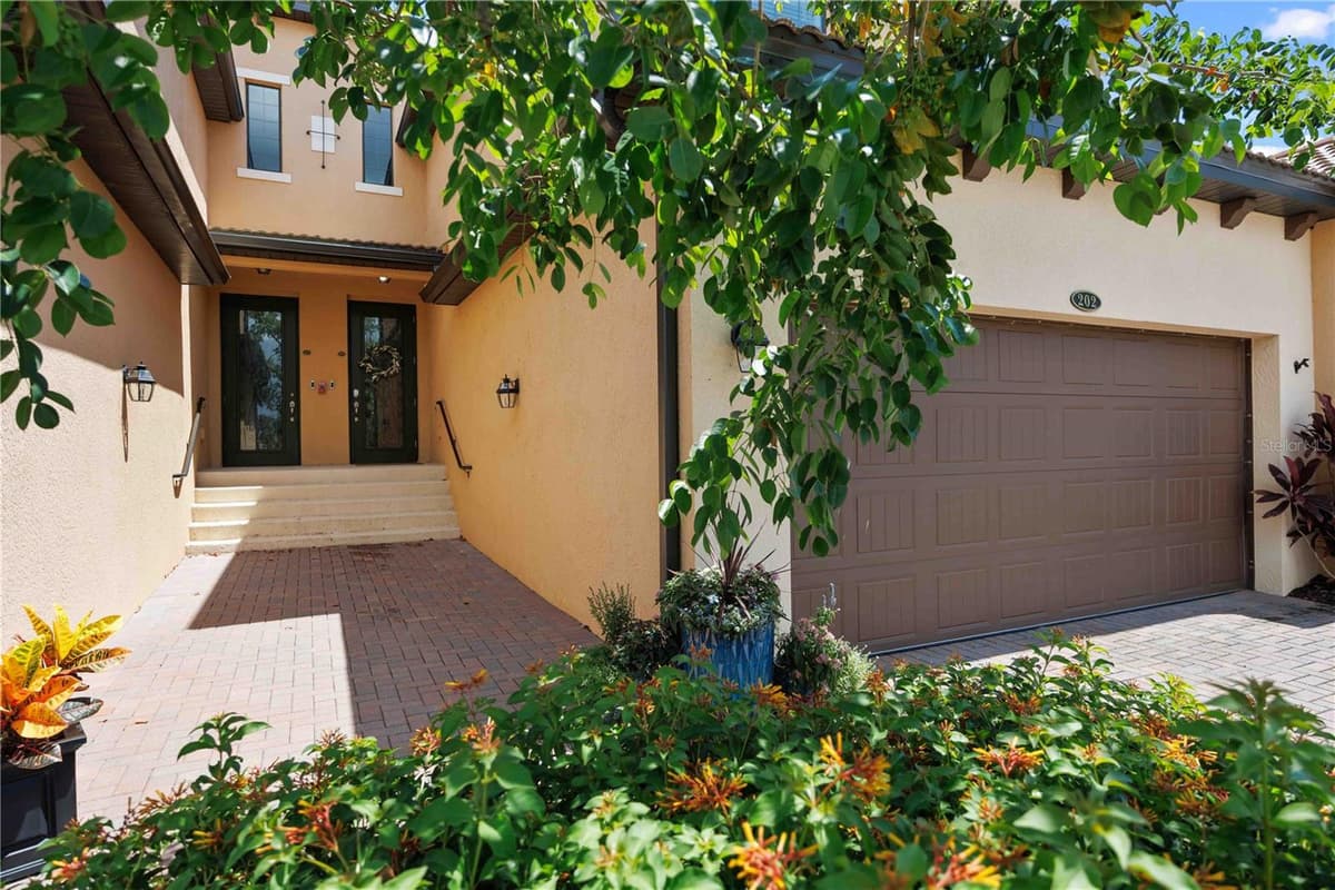 10821 TARFLOWER DRIVE — photo 5 of 99