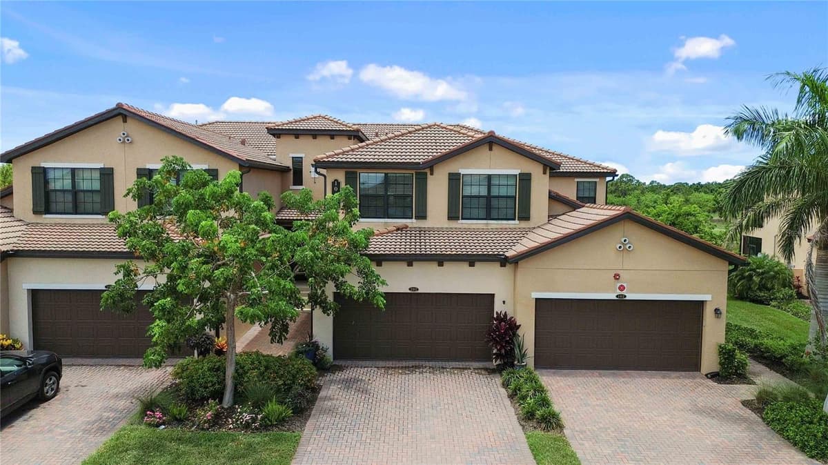10821 TARFLOWER DRIVE — photo 58 of 99