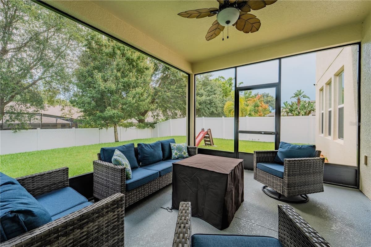 4024 BLAZEWATER COURT — photo 34 of 38