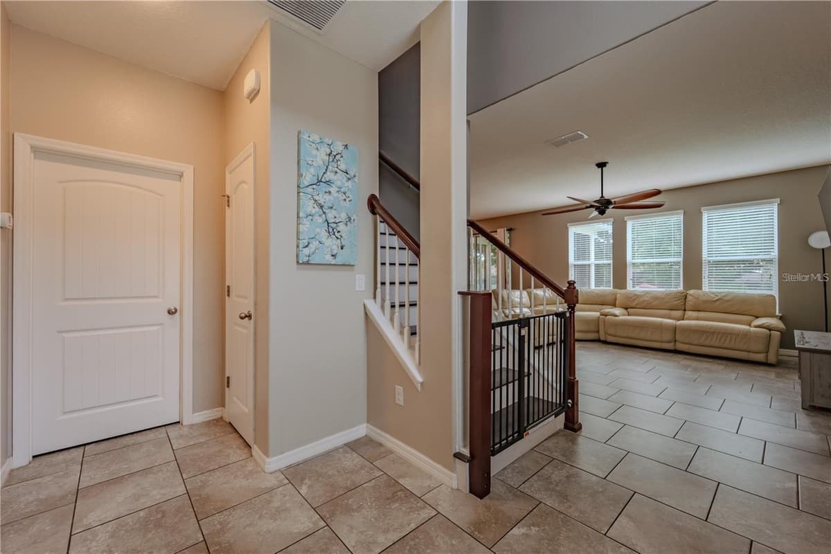 4024 BLAZEWATER COURT — photo 12 of 38