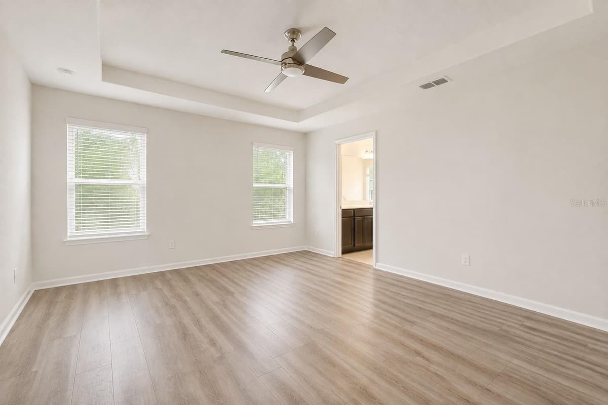 4024 BLAZEWATER COURT — photo 17 of 38