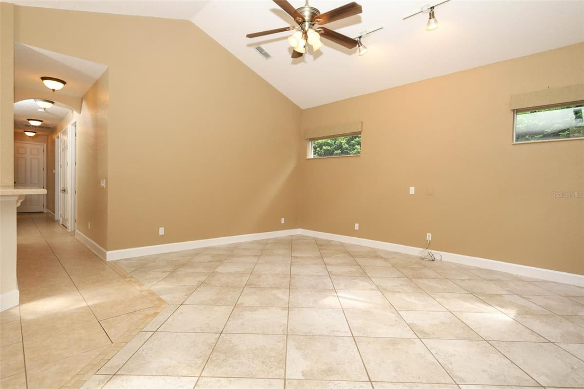 11712 RAMBLING OAK BOULEVARD — photo 37 of 84