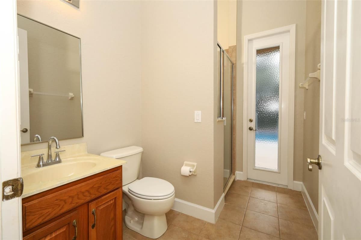 11712 RAMBLING OAK BOULEVARD — photo 15 of 84