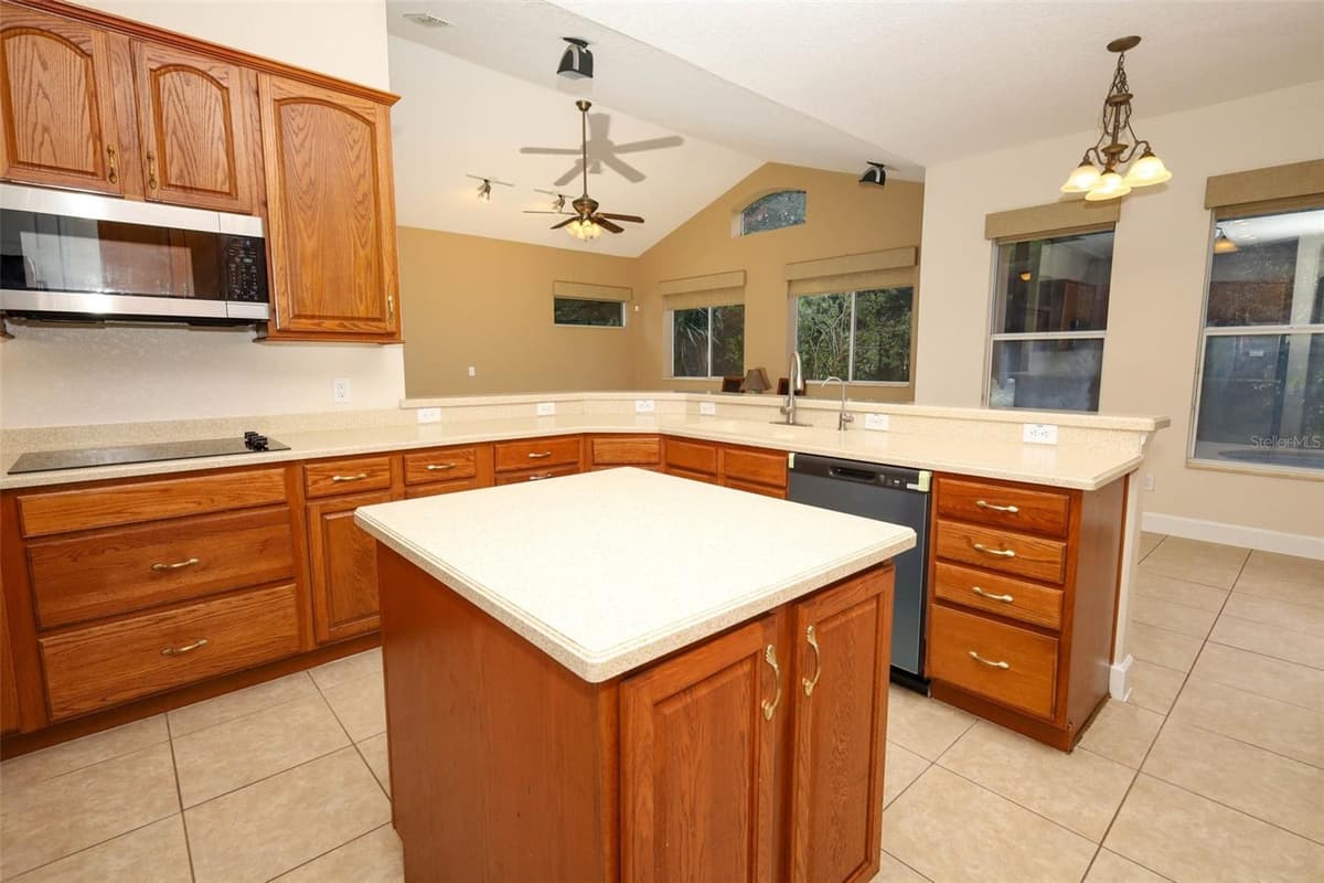 11712 RAMBLING OAK BOULEVARD — photo 31 of 84