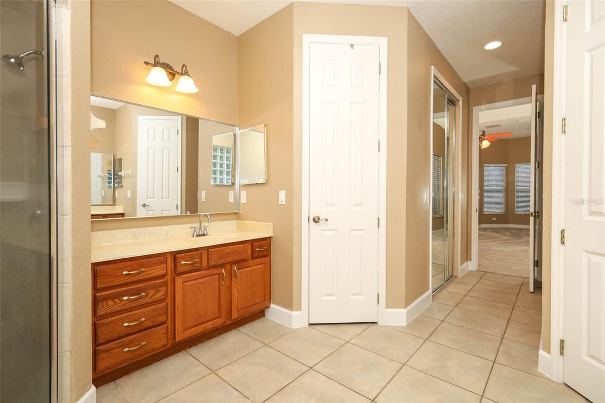 11712 RAMBLING OAK BOULEVARD — photo 23 of 84