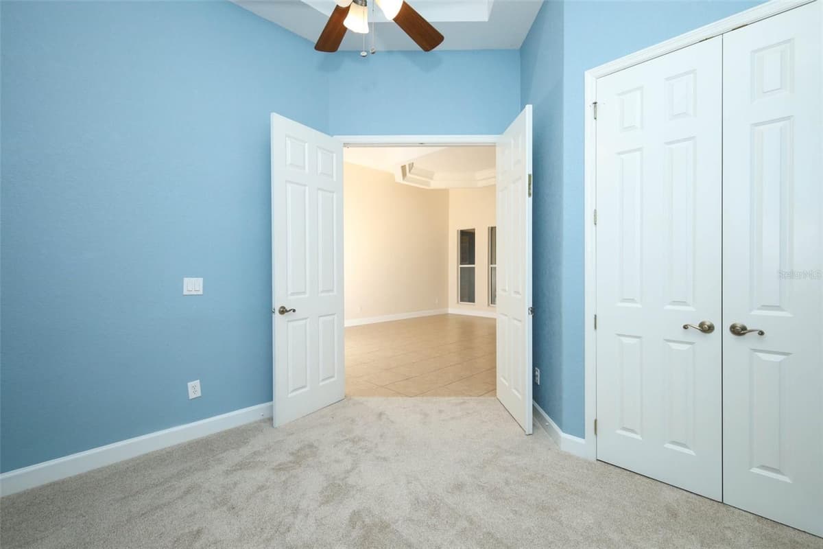 11712 RAMBLING OAK BOULEVARD — photo 14 of 84